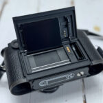 chargement du film par le dos Leica M6