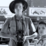 Vivian Maier; autoportrait, street photo